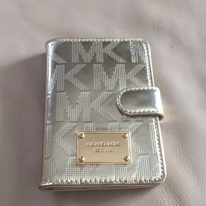 Michael Kors Gold Wallet